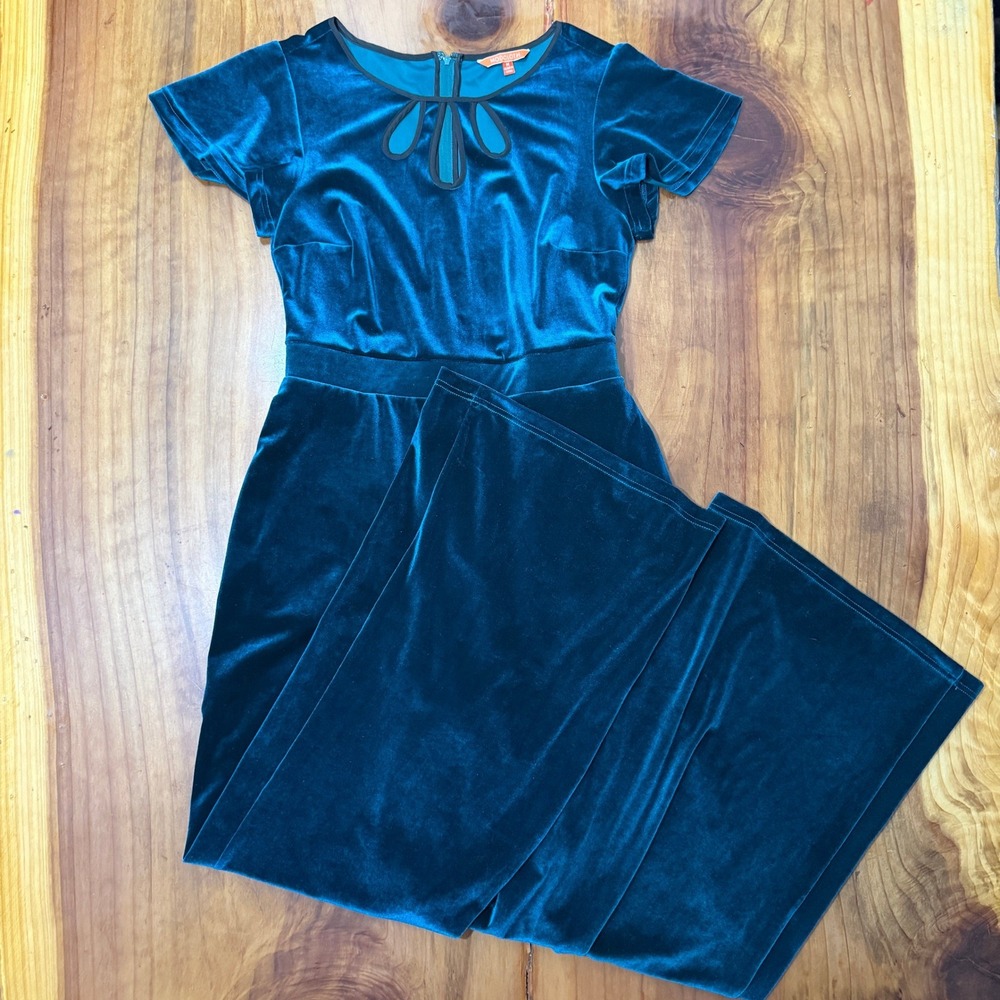 Modcloth Wide leg Velour Jumpsuit Women's Medium Cut out Short sleeve UU24